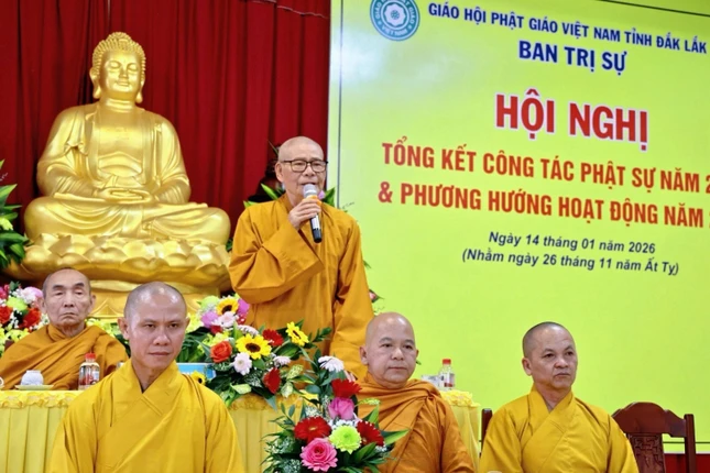 Hòa thượng Thích Châu Quang ban đạo từ Hòa thượng Thích Châu Quang ban đạo từ