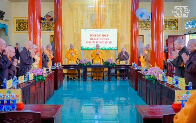 Niệm Phật cầu gia hộ