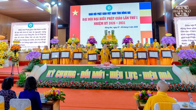 Chư tôn đức được tấn phong giáo phẩm Thượng tọa