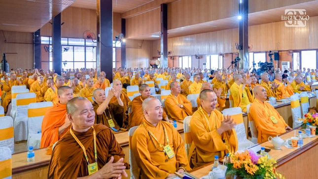 Chư Tăng tham dự Đại hội