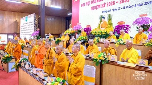 Trưởng lão Hòa thượng Chủ tịch Hội đồng Trị sự ban đạo từ, chỉ đạo tại đại hội