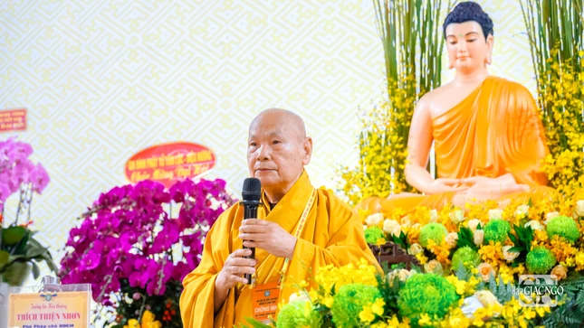 Trưởng lão Hòa thượng Thích Thiện Nhơn ban đạo từ