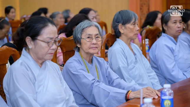 Phật tử tiêu biểu các đạo tràng tham dự