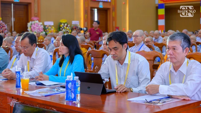 Đại diện lãnh đạo chính quyền các cấp