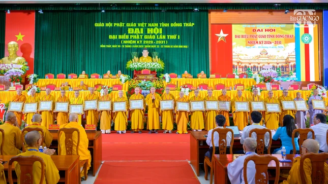 54 cá nhân Tăng Ni, Phật tử tiêu biểu...