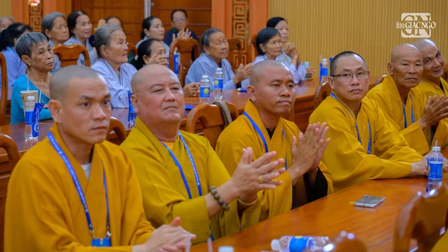 Chư tôn đức hoan hỷ tán thành danh sách nhân sự dự kiến giới thiệu tại đại hội