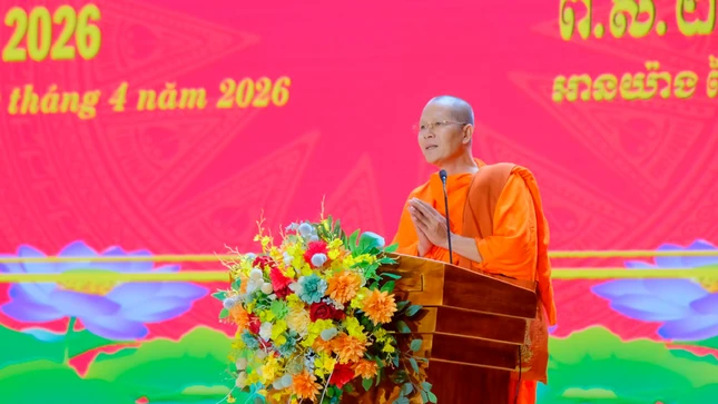 Đại diện chư Tăng Phật giáo Nam tông Khmer phát biểu tại buổi lễ