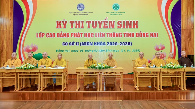 Chư tôn đức chứng minh
