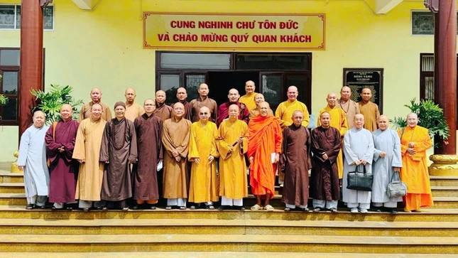 Chư tôn đức Ban Thường trực Ban Trị sự GHPGVN tỉnh Đồng Nai