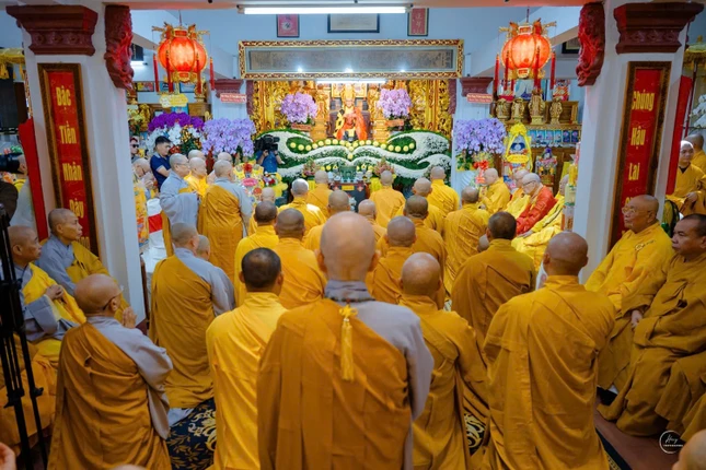 Quang cảnh buổi lễ Quang cảnh buổi lễ