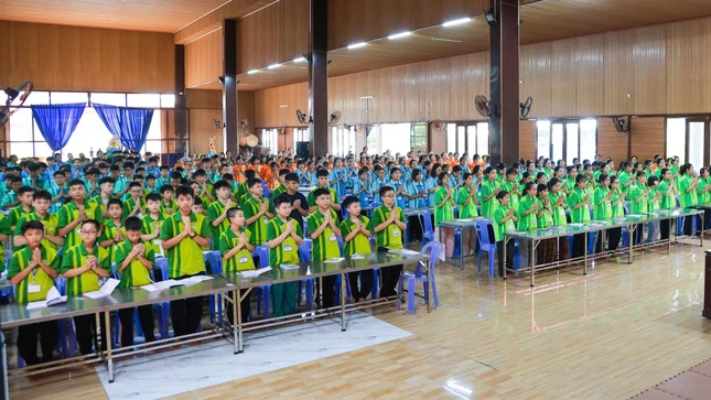 Khóa sinh hoạt Phật pháp mùa hè lần đầu tiên do chùa Tỉnh Hội tổ chức Khóa sinh hoạt Phật pháp mùa hè lần đầu tiên do chùa Tỉnh Hội tổ chức