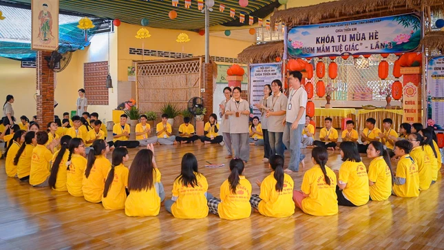Sinh hoạt vòng tròn