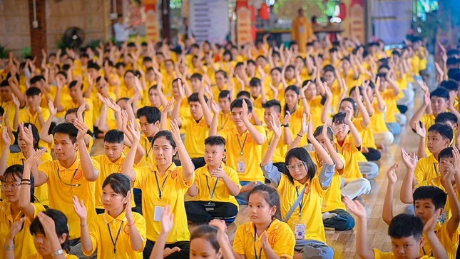 Hơn 200 khóa sinh tham dự trong 2 ngày tu học tại chùa Thiền Kim