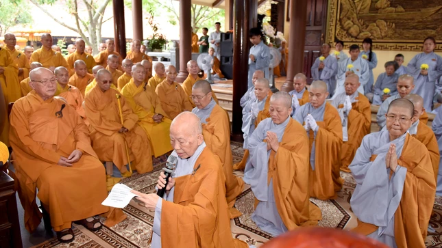 Ni trưởng Thích nữ Như Đức cung tuyên tiểu sử Ni trưởng Thích nữ Như Tịnh