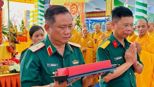 Đại diện chính quyền dâng sớ cầu siêu Đại diện chính quyền dâng sớ cầu siêu