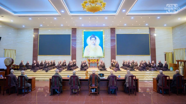 Quang cảnh buổi tụng luật