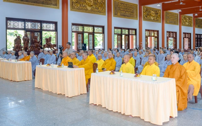 Trưởng lão Hòa thượng Thích Thiện Nhơn đạo từ tại buổi lễ Trưởng lão Hòa thượng Thích Thiện Nhơn đạo từ tại buổi lễ