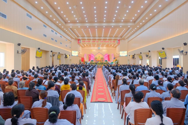 Quang cảnh khai giảng khóa tập huấn Hoằng pháp viên Phật tử năm 2026