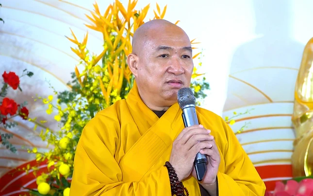 Thượng tọa Thích Phước Nguyên phát biểu tại buổi lễ