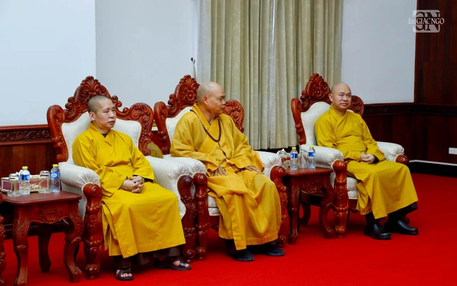 Quang cảnh buổi thăm Quang cảnh buổi thăm