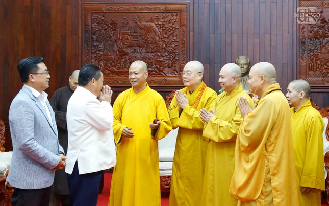 Quang cảnh buổi thăm Quang cảnh buổi thăm