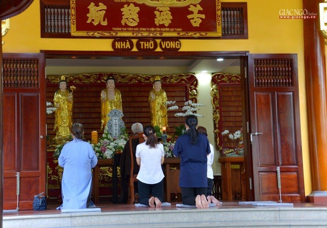 Lễ cầu siêu được tu viện Vĩnh Nghiêm tổ chức với mong muốn an ủi hương linh những nạn nhân không may qua đời vì Covid-19