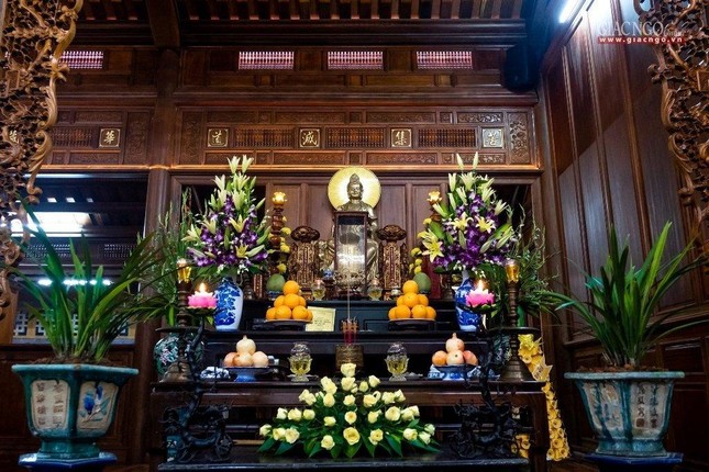 Hương án tôn trí kim vị vua Thiệu Trị - Ảnh: Hiếu Trương