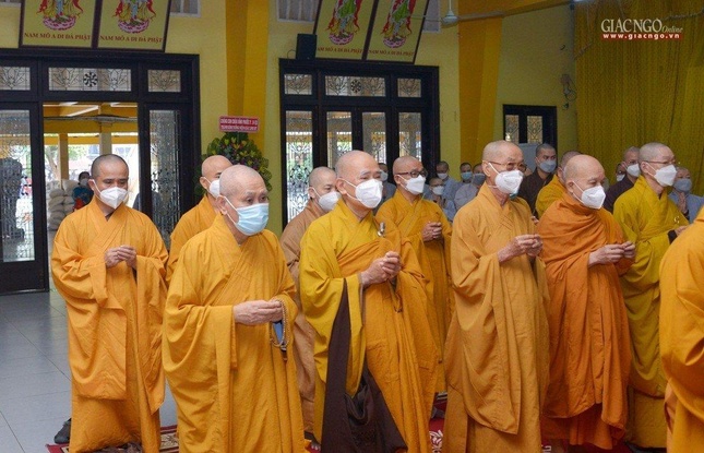 Chư tôn đức đại diện Ban Trị sự GHPGVN TP.HCM và các ban ngành Trung ương