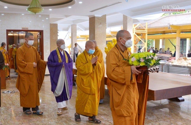 Hòa thượng Chủ tịch Hội đồng Trị sự GHPGVN cùng chư tôn đức hiện diện dự lễ tưởng niệm Hòa thượng Chủ tịch Hội đồng Trị sự GHPGVN cùng chư tôn đức hiện diện dự lễ tưởng niệm