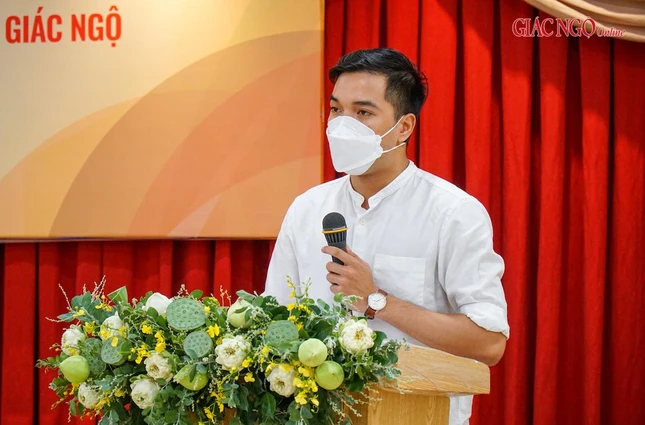 Anh Nguyễn Phú Cường, Phó Chủ nhiệm Thường trực Câu Lạc bộ báo cáo tổng kết năm 2021 Anh Nguyễn Phú Cường, Phó Chủ nhiệm Thường trực Câu Lạc bộ báo cáo tổng kết năm 2021