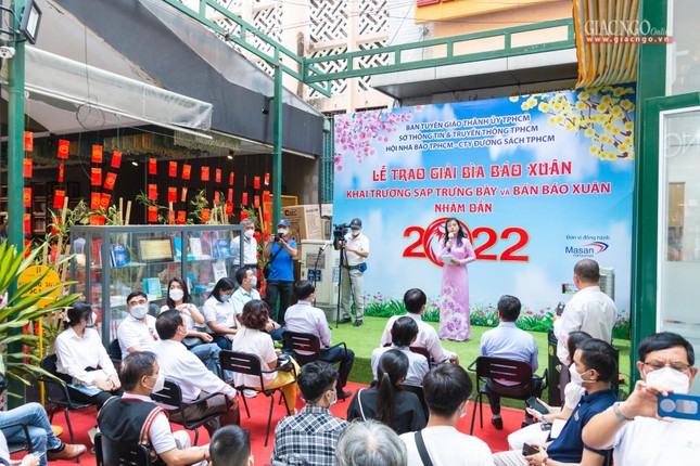 Lễ trao giải bìa báo xuân năm nay được tổ chức tại Đường sách TP.HCM