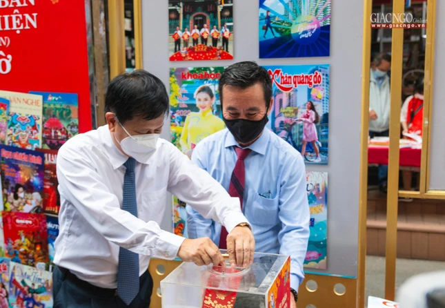 Toàn bộ số tiền thu được từ việc bán báo xuân được dành trao tặng các nhà báo cao tuổi, bệnh hiểm nghèo gặp khó khăn trong chữa trị