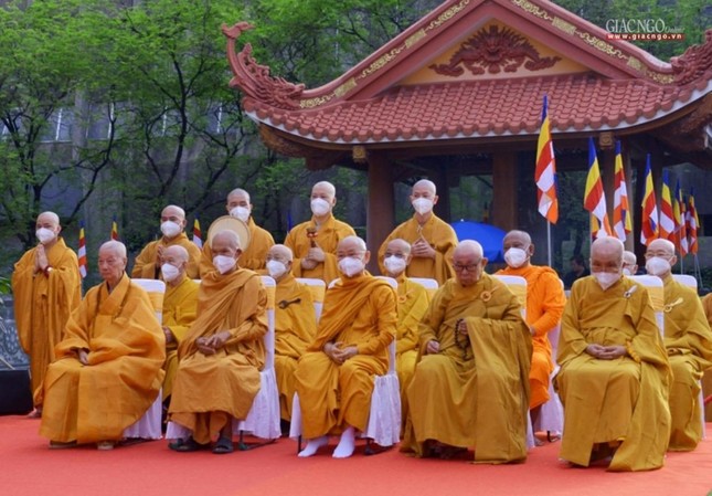 Chư vị giáo phẩm Hội đồng Chứng minh tham dự Chư vị giáo phẩm Hội đồng Chứng minh tham dự