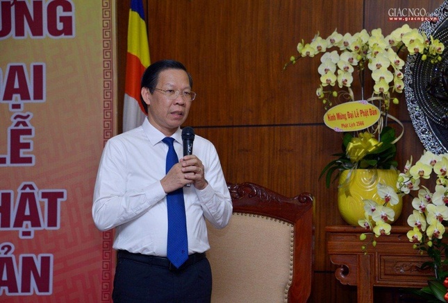 Chủ tịch UBND TP.HCM bày tỏ mong muốn Phật giáo TP.HCM sẽ tiếp tục có những hoạt động thiết thực như đã thực hiện trong thời gian qua nhằm góp phần xây dựng và phát triển Thành phố