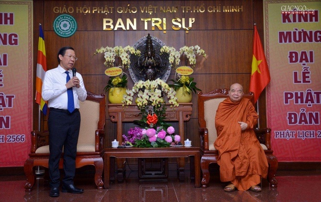 Thay mặt Đảng bộ, Chính quyền và nhân dân thành phố, ông Phan Văn Mãi trân trọng gửi lời chúc mừng Phật đản PL.2566 đến chư tôn đức Ban Trị sự, Tăng Ni, Phật tử TP.HCM