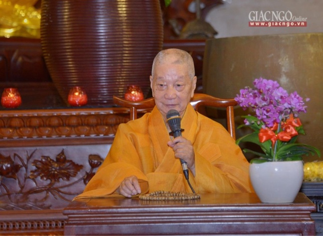 Trưởng lão Hòa thượng Quyền Pháp chủ giáo giới chư Tăng