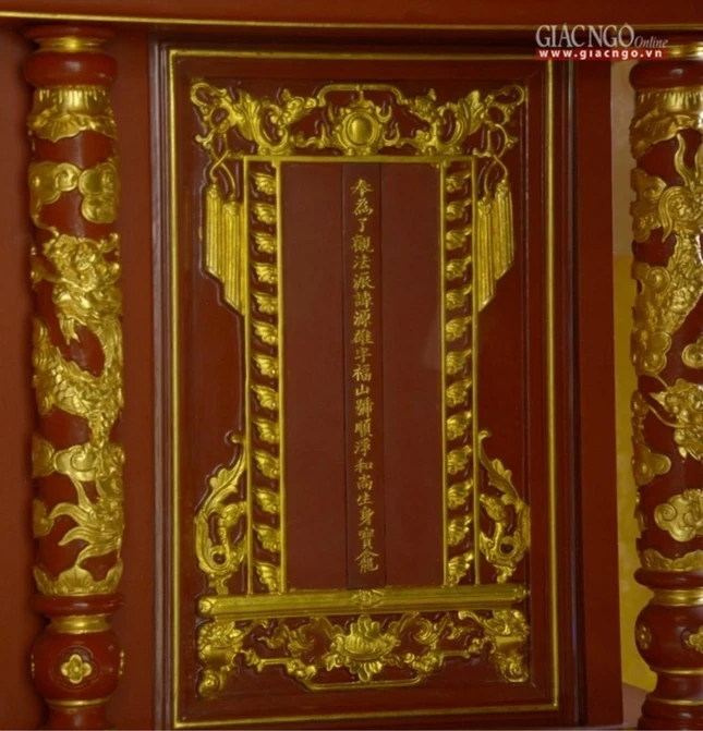 Nơi tôn trí xá-lợi Trưởng lão Hòa thượng Thích Phước Sơn trong Tam Bảo tháp Nơi tôn trí xá-lợi Trưởng lão Hòa thượng Thích Phước Sơn trong Tam Bảo tháp