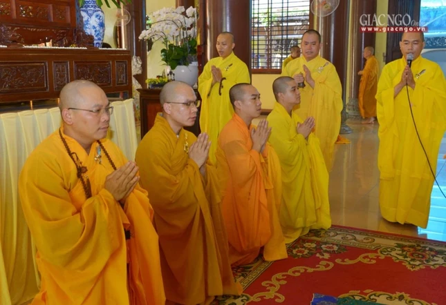 Đại đức Thích Minh Hải, pháp tử và môn đồ pháp quyến của cố Trưởng lão Hòa thượng Đại đức Thích Minh Hải, pháp tử và môn đồ pháp quyến của cố Trưởng lão Hòa thượng