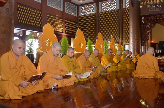 Tụng kinh Dược Sư đàn thứ nhất Tụng kinh Dược Sư đàn thứ nhất