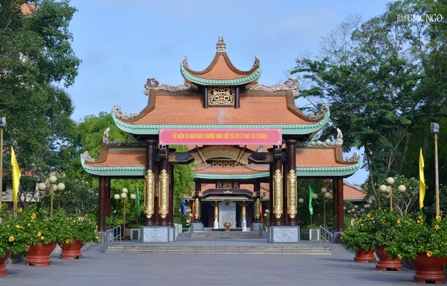 Đền Bến Dược thuộc khu di tích lịch sử cách mạng Địa đạo Củ Chi Đền Bến Dược thuộc khu di tích lịch sử cách mạng Địa đạo Củ Chi