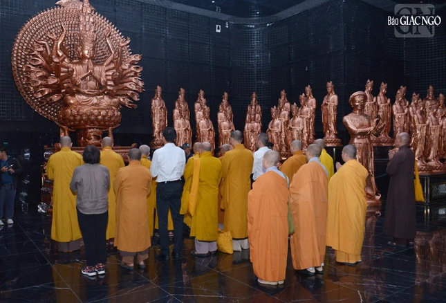 "Nguyện ngày an lành, đêm an lành"