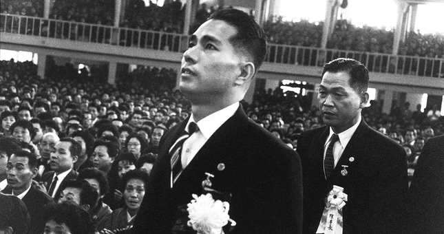 Cư sĩ Daisaku Ikeda trở thành chủ tịch thứ ba của Soka Gakkai vào ngày 3-5-1960 Cư sĩ Daisaku Ikeda trở thành chủ tịch thứ ba của Soka Gakkai vào ngày 3-5-1960