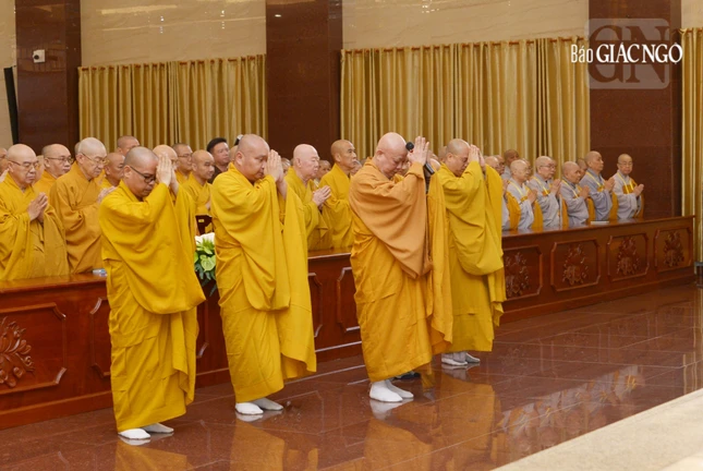 Cầu thỉnh Đức Pháp chủ giáo giới Cầu thỉnh Đức Pháp chủ giáo giới