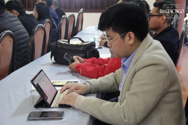 Đây là lần đầu tiên, một buổi họp báo liên quan đến một hoạt động của Phật giáo Huế được tổ chức