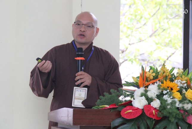 Các tham luận mang tính chất tiêu biểu cho các nhóm chủ đề theo yêu cầu của Ban Tổ chức