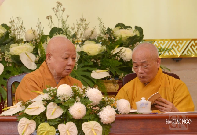 Nhiều ý kiến quý báu được nêu ra trong phiên thảo luận