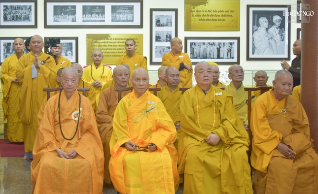Đức Pháp chủ cùng chư vị giáo phẩm tham dự Lễ tưởng niệm
