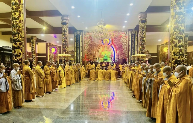 Lễ nhập kim quan Thượng tọa Thích Phước Hạnh được tổ chức tại chùa Phật Ngọc Xá Lợi Vĩnh Long