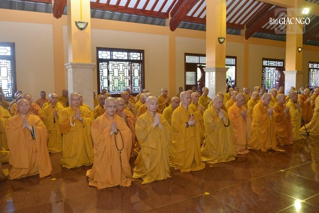 Chư tôn đức Ban Trị sự Phật giáo TP.HCM, các quận, huyện và TP.Thủ Đức đồng vân tập