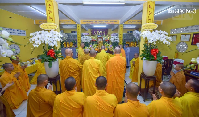 Buổi lễ tưởng niệm được tổ chức giản đơn, ấm tình đạo vị